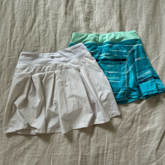 Champion White and Blue Striped Skorts - Picture 1 of 9
